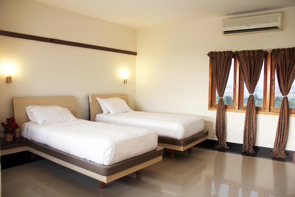 Green Coconut Resort Ченнаи Экстерьер фото